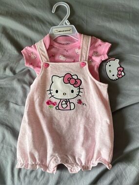 Hello Kitty Sanrio Pink Baby Romper 2 piece set 6M AOP NWT